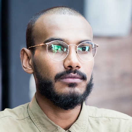 Bearded Man Discussing Project At Meeting 2023 11 27 04 49 51 Utc Cropped